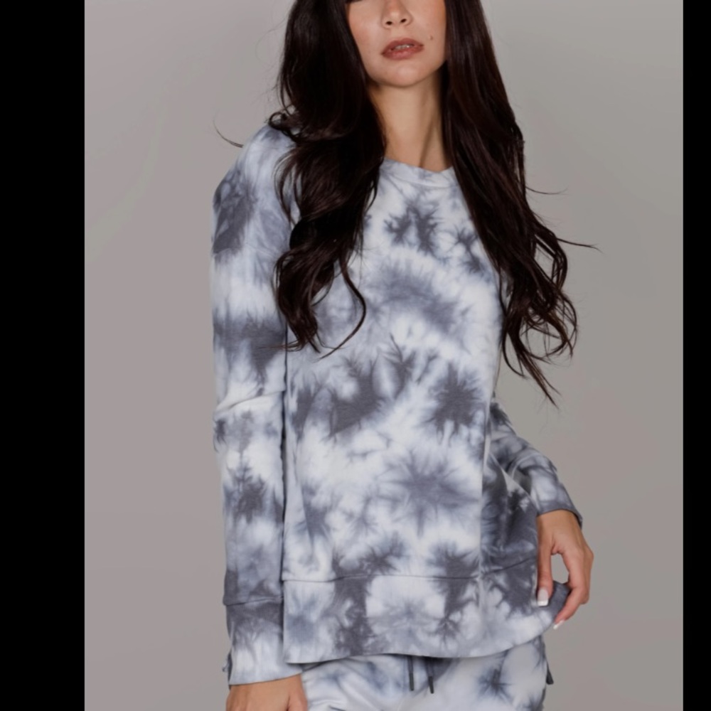 NWT 90 Degree Tie Dye Crewneck Sweater